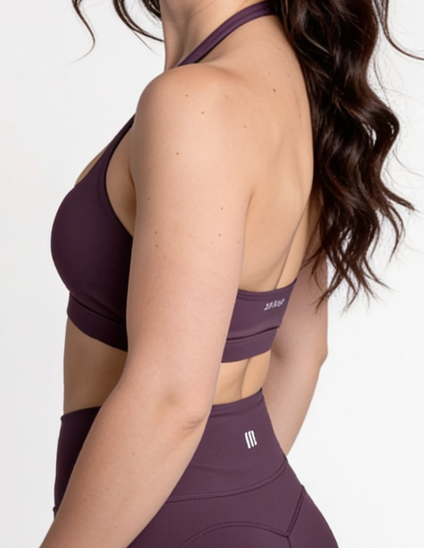 Biustonosz sportowy z odkrytymi plecami • COMFY